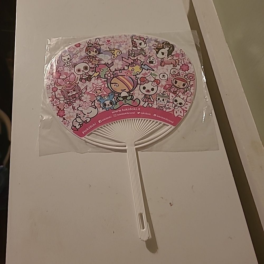 Tokidoki Commi Con 2022 Fan
